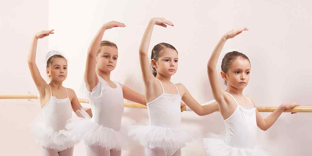 https://harmonyinternationalmusic.com/wp-content/uploads/2019/04/inner_dance_03.jpg
